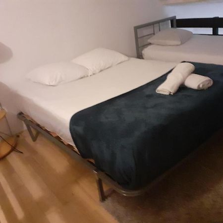 Appartement Calme Avec Terrasse Marseille Kültér fotó